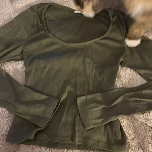 Olive Green Ribbed Knit Top - Picture 3 of 5